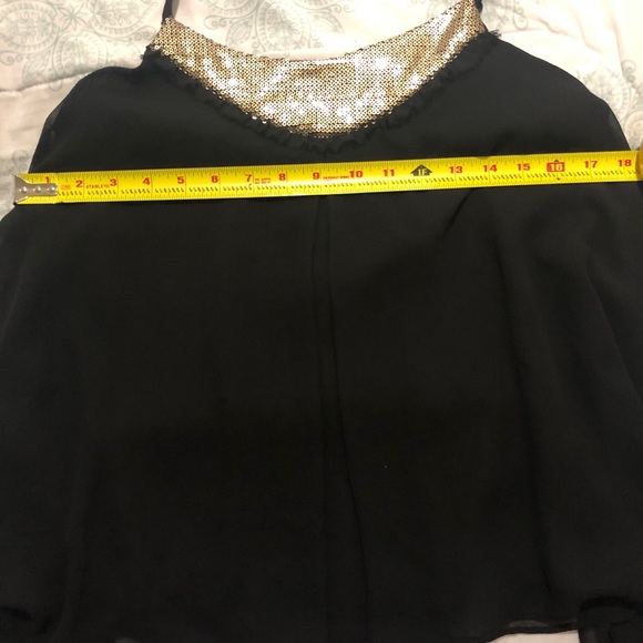 Express Black Flowy Top - Picture 9 of 9